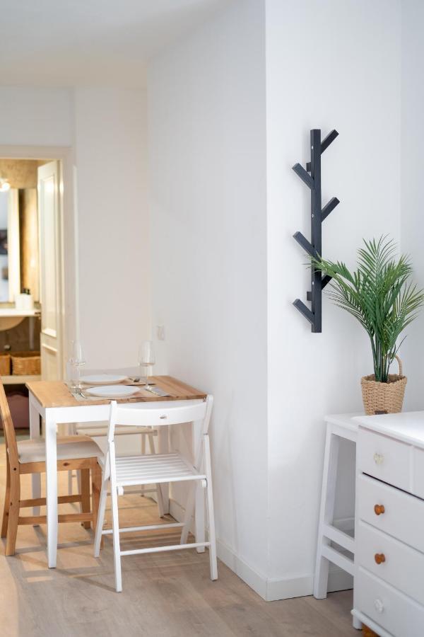 Cutie & Central Air-Conditioning Apartment! กาเลตาเดฟุสเต ภายนอก รูปภาพ